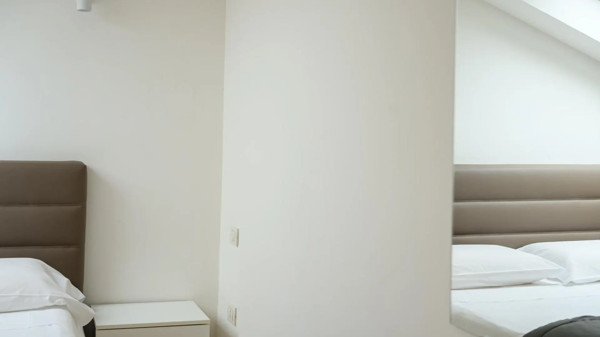 Appartement Napolidays Mansarda Garibaldi By Dimorra  Naples