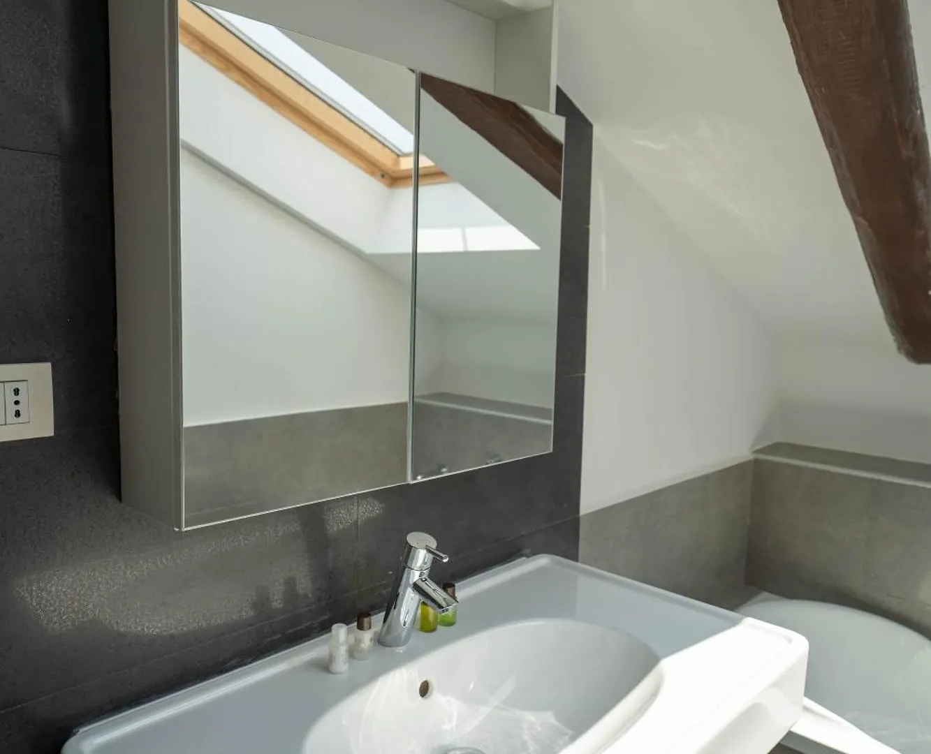 Appartement Napolidays Mansarda Garibaldi By Dimorra  Naples